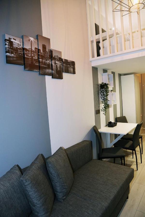 Apartment Very Berry - Dluga 18-5a-1 Center Appartment, Check In 24h Poznan
